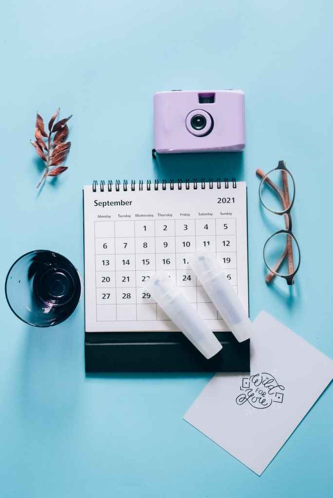 calendar flat lay